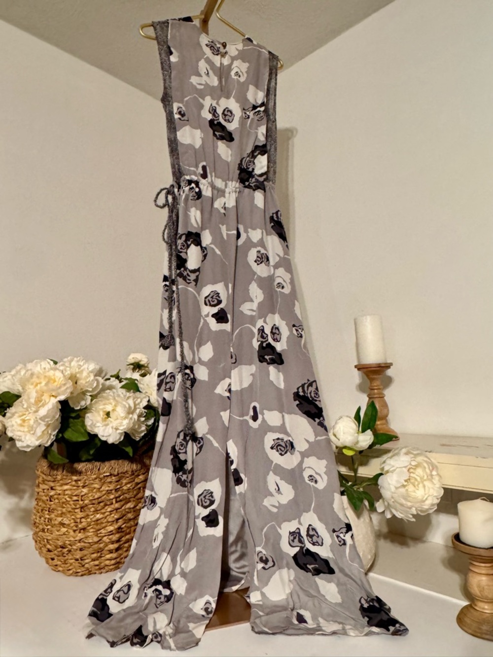 Winter Kate Gray and Black Floral Maxi Dress - Picture 9 of 12